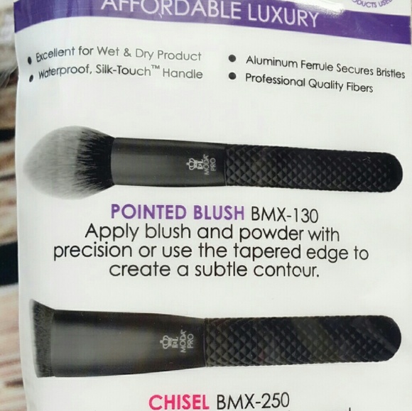 Moda Pro Pointed Blush Brush - Black - Picture 4 of 4